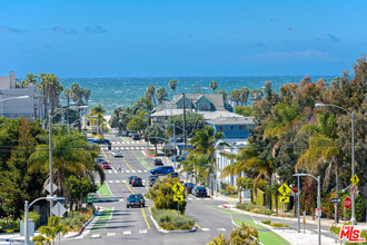 609 Ashland Ave in Santa Monica, CA - Building Photo - Building Photo