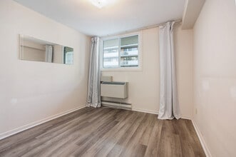The Arosa in Ottawa, ON - Building Photo - Building Photo