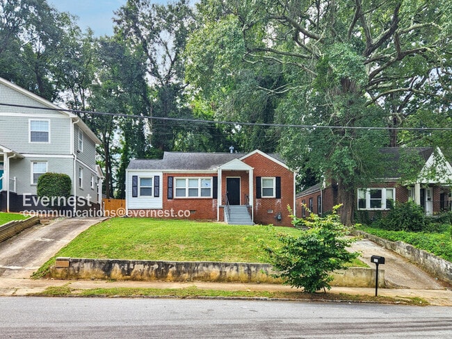property at 1292 Beecher St SW