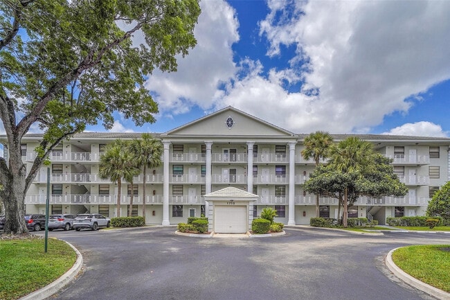 property at 1713 Whitehall Dr