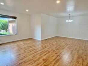 1041 Mt Carmel Dr in San Jose, CA - Building Photo - Building Photo