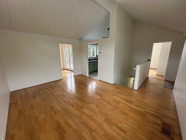 1326 Clifton St in Santa Barbara, CA - Building Photo - Building Photo