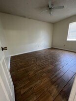 1446 Harrier Hollow in Hinesville, GA - Building Photo