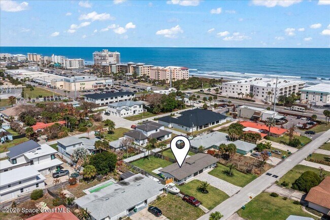 122 1st Ave in Indialantic, FL - Building Photo - Building Photo