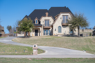 The Resort on Eagle Mt. Lake in Fort Worth, TX - Building Photo - Building Photo