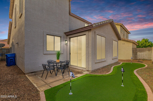 5260 E Hopi Ave in Mesa, AZ - Foto de edificio - Building Photo