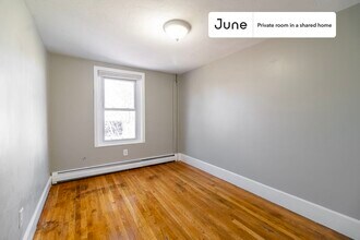 Private bedroom in 4 bed/2 bath Home in Boston, MA - Building Photo - Building Photo