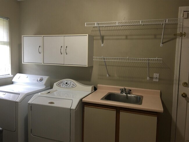 5836-5188 188 St in Surrey, BC - Building Photo - Building Photo