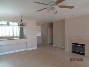 4531 Jade Ct in Lancaster, CA - Foto de edificio - Building Photo
