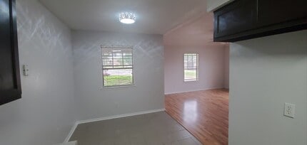 7738 Staci Ct in North Richland Hills, TX - Foto de edificio - Building Photo
