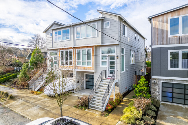 5423-5433 NE 32nd Pl in Portland, OR - Building Photo - Building Photo