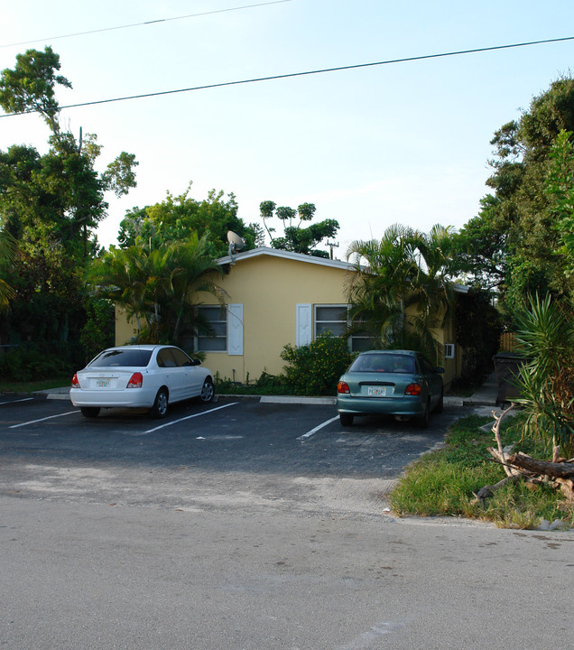 316 SW 15th St in Fort Lauderdale, FL - Building Photo