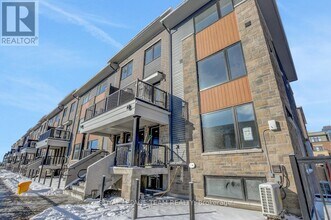 401 Glenroy Gilbert Dr in Ottawa, ON - Building Photo - Building Photo