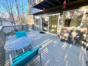 20915 NE 17th St in Sammamish, WA - Building Photo - Building Photo