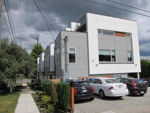 3905 SW Findlay St in Seattle, WA - Building Photo - Building Photo