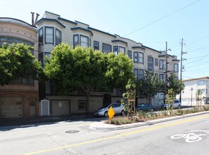 2807 Bryant St in San Francisco, CA - Building Photo - Building Photo