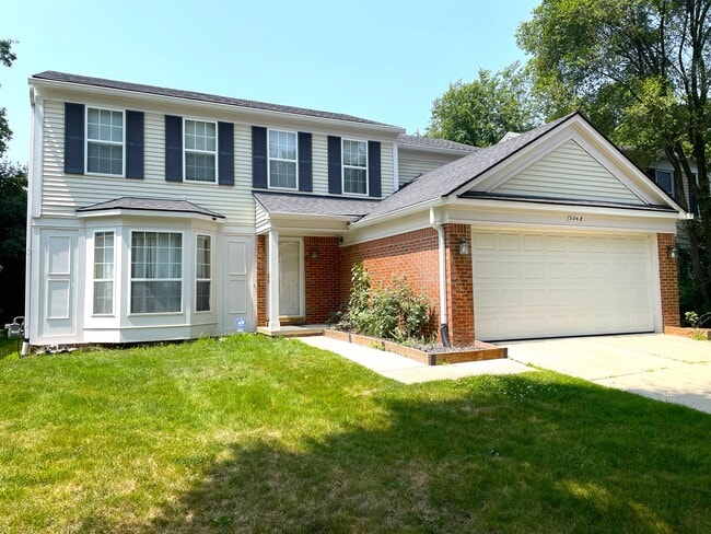 property at 3048 Turnberry Ln