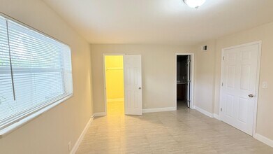607 NE 29th Dr in Wilton Manors, FL - Building Photo - Building Photo