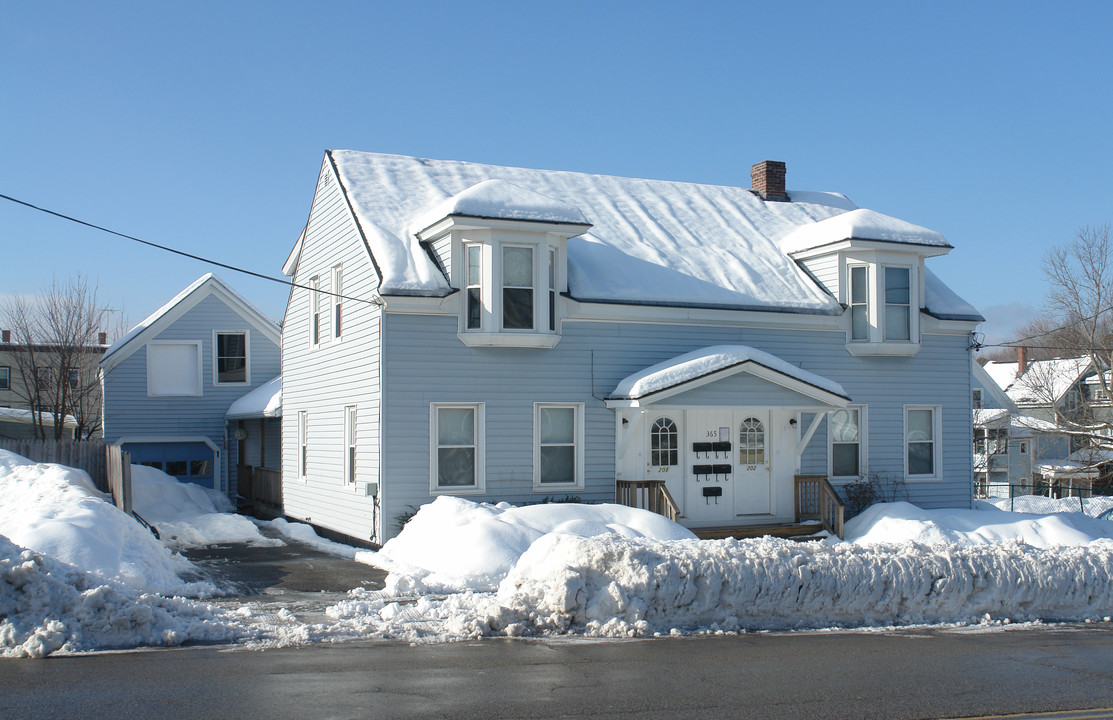 365 Main St in Biddeford, ME - Building Photo