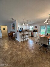 852 NE 7th Pl in Cape Coral, FL - Building Photo - Building Photo