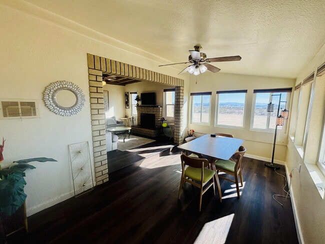 1430 Longview Rd in Twentynine Palms, CA - Building Photo - Building Photo