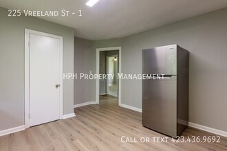 225 Vreeland St in Red Bank, TN - Building Photo - Building Photo
