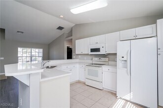 1922 NW 14th Terrace in Cape Coral, FL - Building Photo - Building Photo