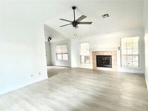902 SW Navajo Dr in Bentonville, AR - Building Photo - Building Photo