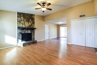 113 Adrian Dr in Stockbridge, GA - Foto de edificio - Building Photo