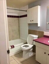 Unit For Rent in Edmonton, AB - Building Photo - Building Photo