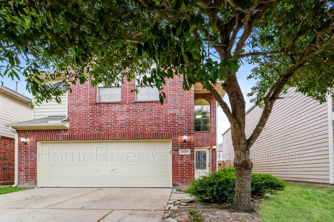 17123 Amarose Dr