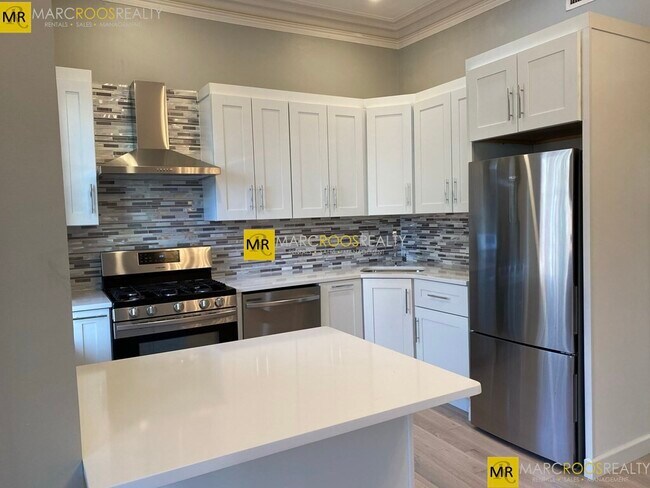 1 Wigglesworth St, Unit 2 in Boston, MA - Foto de edificio - Building Photo