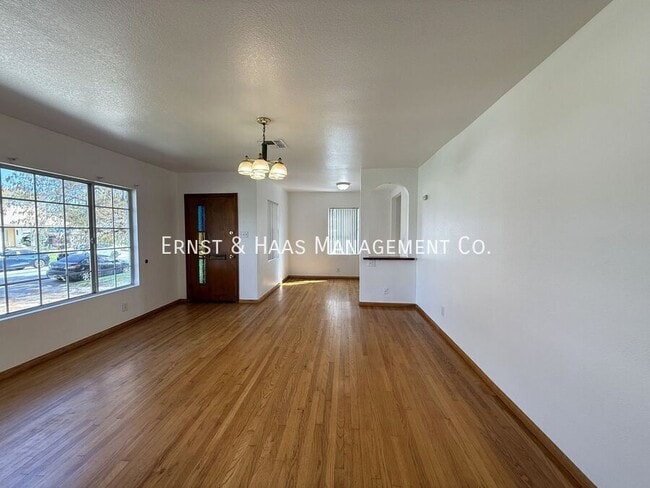 4723 Blackthorne Ave in Long Beach, CA - Building Photo - Building Photo
