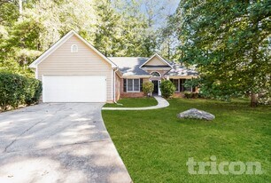 3252 Poplar Ridge Ct in Rex, GA - Building Photo