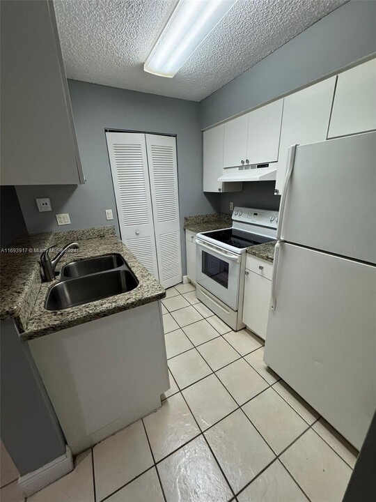 1249 SW 46th Ave in Pompano Beach, FL - Building Photo