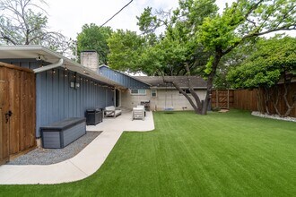 13424 Spring Grove Ave in Dallas, TX - Building Photo - Building Photo