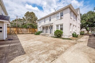 1111 Banks St in Houston, TX - Building Photo - Building Photo