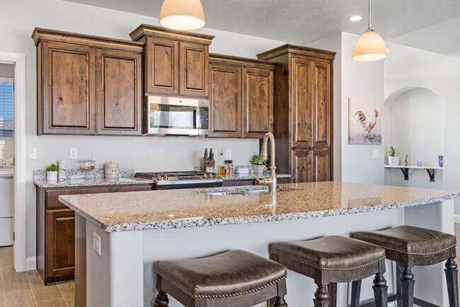 2738 W 270 N in Hurricane, UT - Building Photo - Building Photo