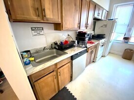 18 Glenville Ave, Unit 3 in Boston, MA - Building Photo