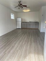 17131 NW 44th Ave in Miami Gardens, FL - Building Photo