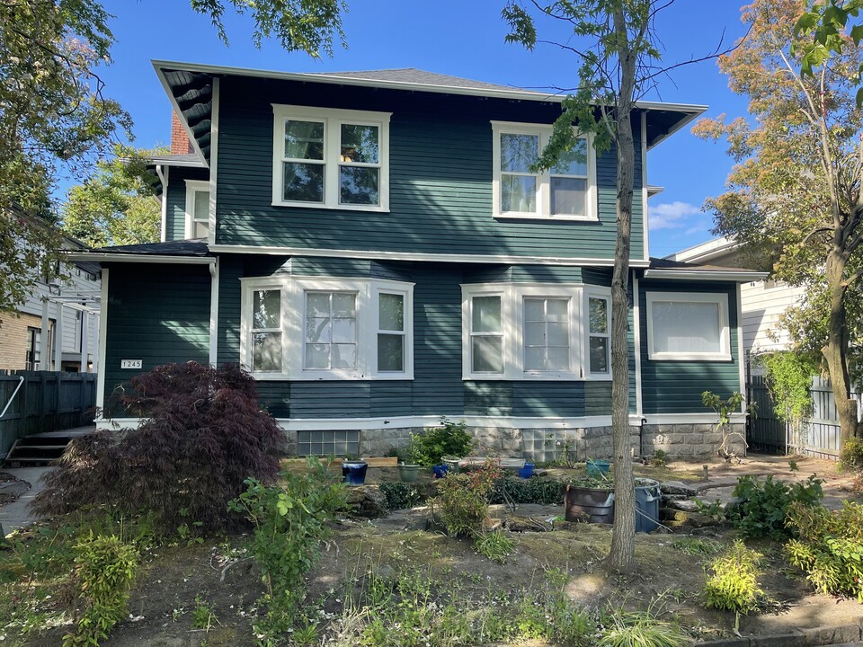 6 Nineteen Apartments in Salem, OR - Foto de edificio
