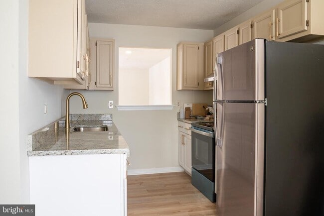 106 Gateway Dr in Newark, DE - Building Photo - Building Photo