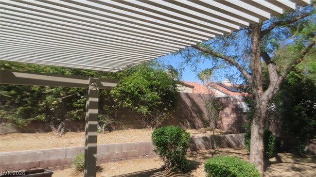 5608 Crimson Ridge Dr in Las Vegas, NV - Building Photo - Building Photo