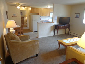 Hunt Club Apartments in Media, PA - Building Photo - Building Photo