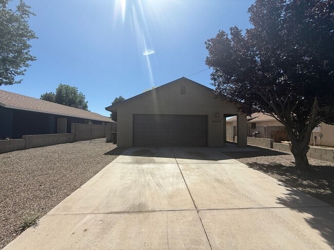 property at 3665 N Kenneth Rd