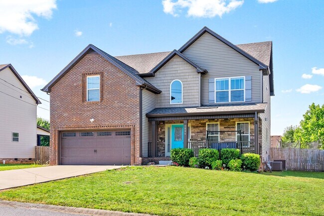 1006 Sunrise Dr in Clarksville, TN - Building Photo - Building Photo