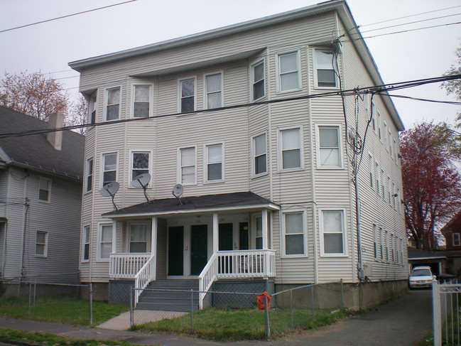 1132 Hancock Ave in Bridgeport, CT - Building Photo - Building Photo