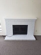15160 Sunwood Blvd in Tukwila, WA - Building Photo - Building Photo