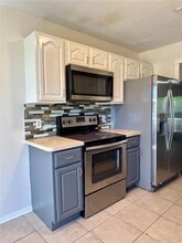 2200 Waterleaf St in Orlando, FL - Building Photo - Building Photo
