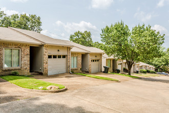 Green Mountain Apartments in Little Rock, AR - Building Photo - Building Photo